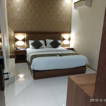 Hotel West Blue Mumbai Luaran gambar