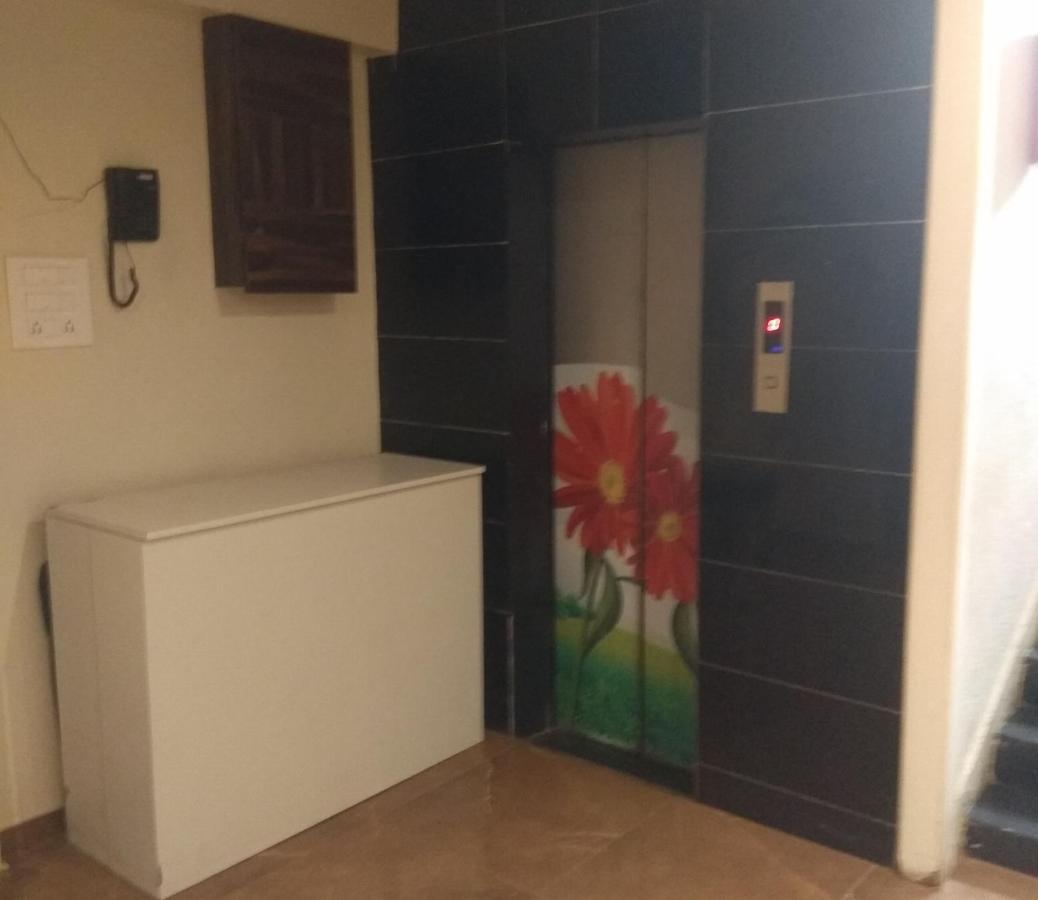 Hotel West Blue Mumbai Luaran gambar