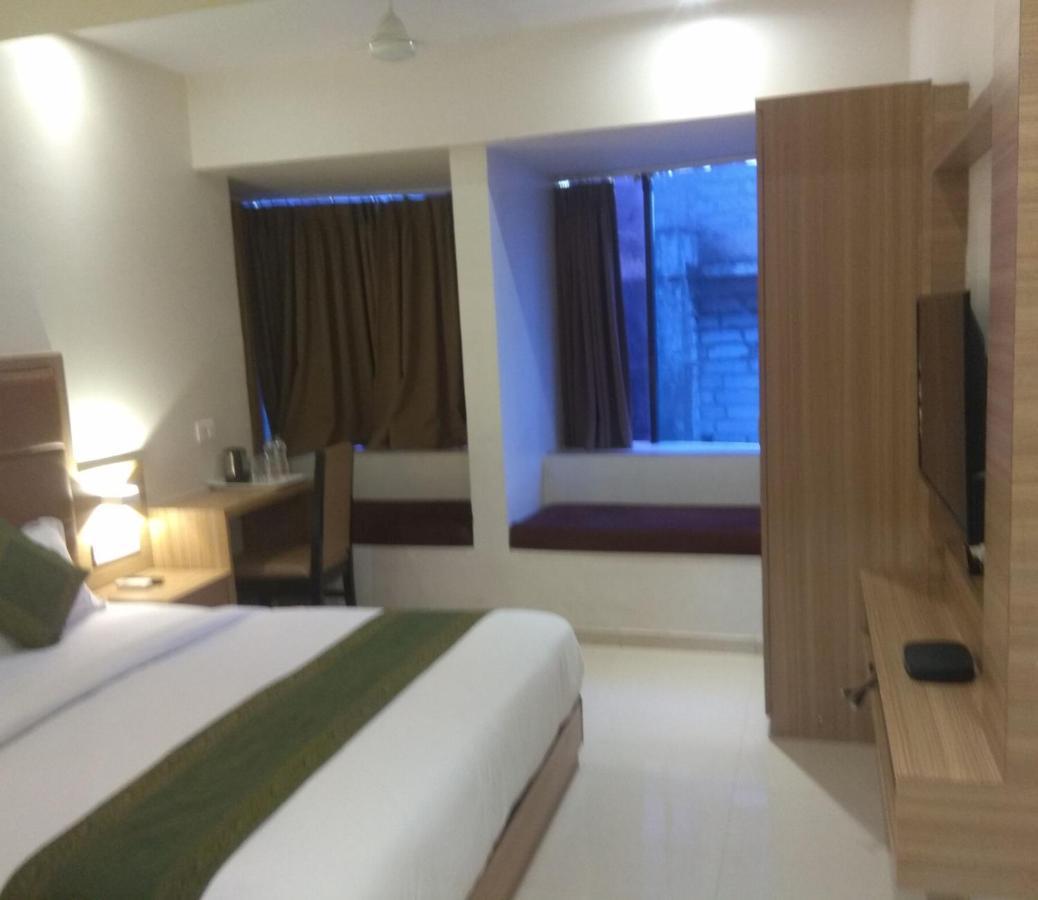 Hotel West Blue Mumbai Luaran gambar