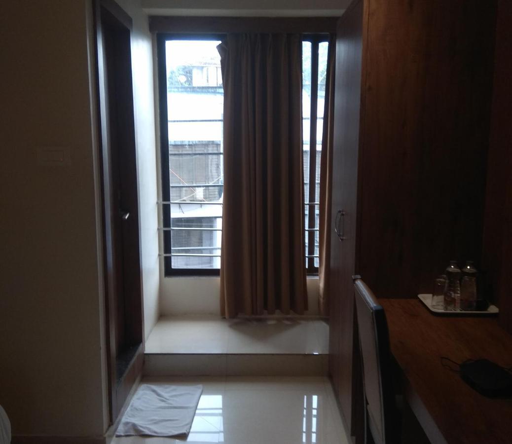 Hotel West Blue Mumbai Luaran gambar