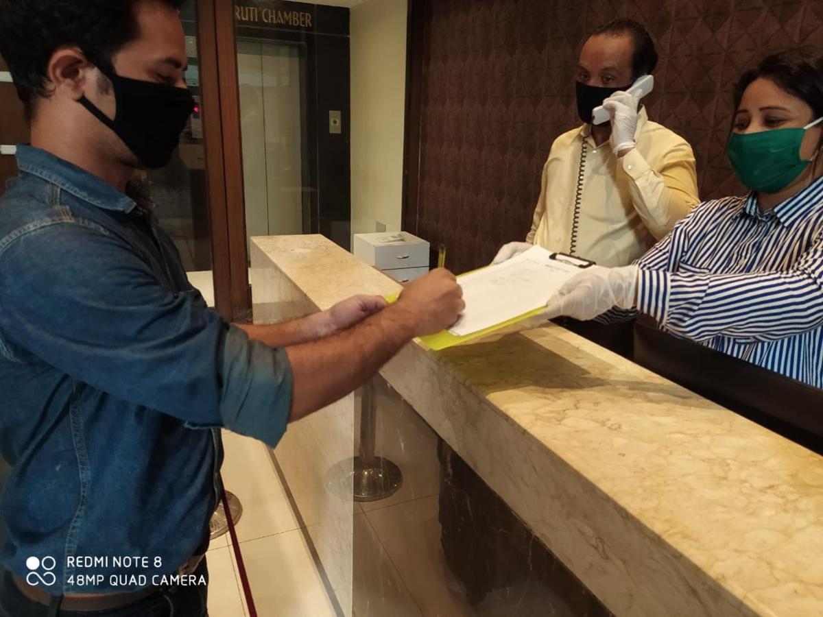 Hotel West Blue Mumbai Luaran gambar