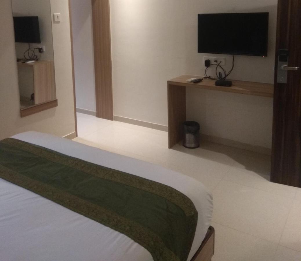 Hotel West Blue Mumbai Luaran gambar