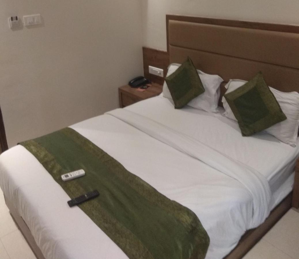 Hotel West Blue Mumbai Luaran gambar