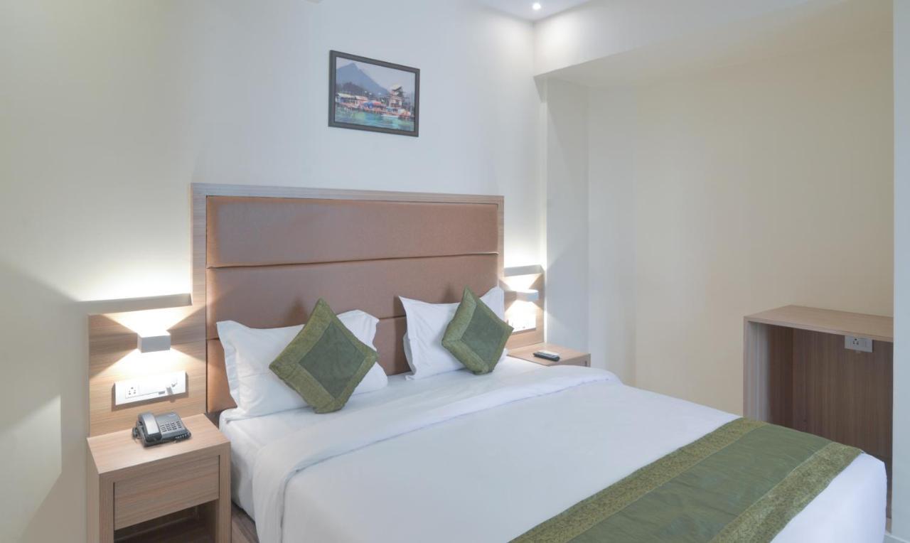 Hotel West Blue Mumbai Luaran gambar