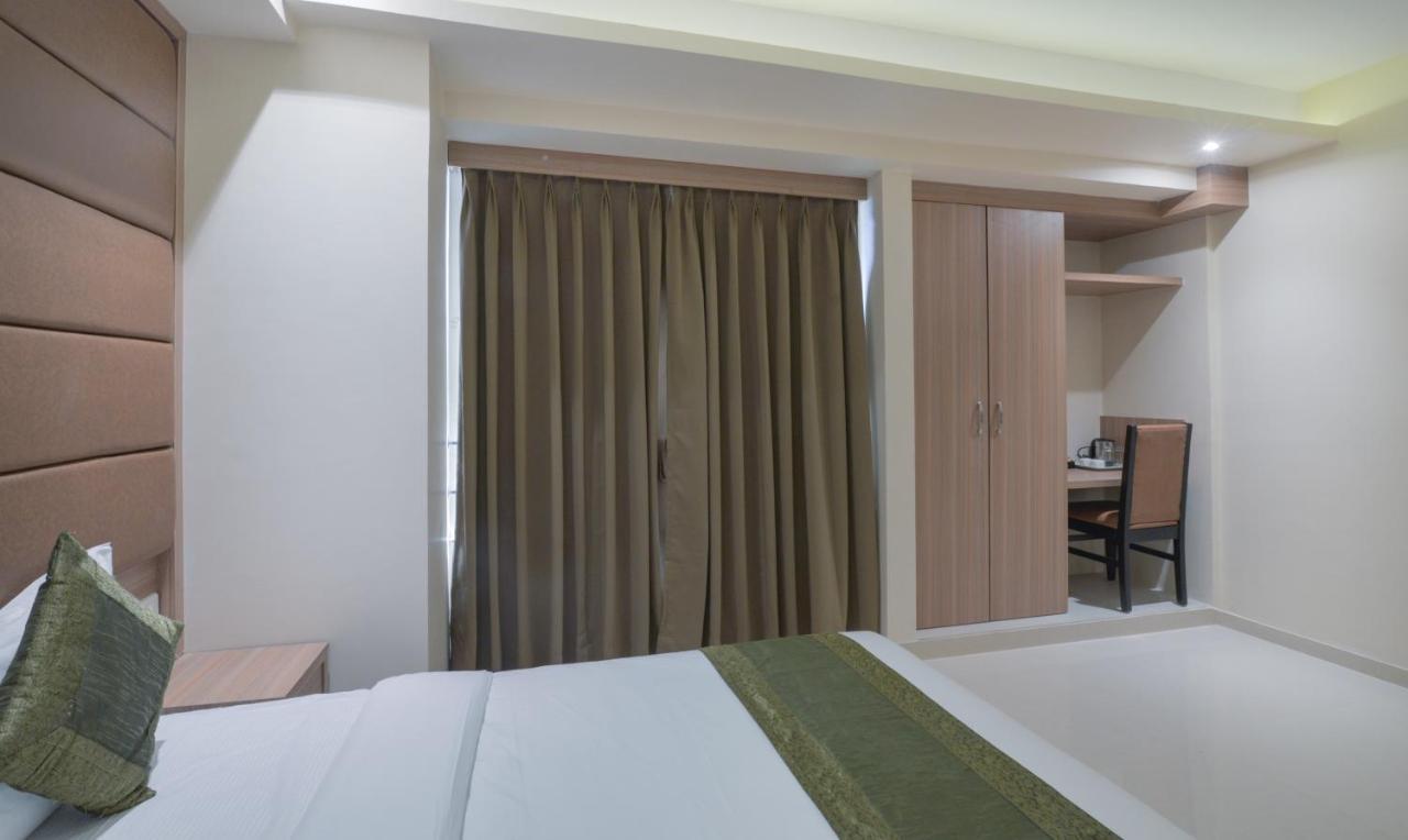 Hotel West Blue Mumbai Luaran gambar