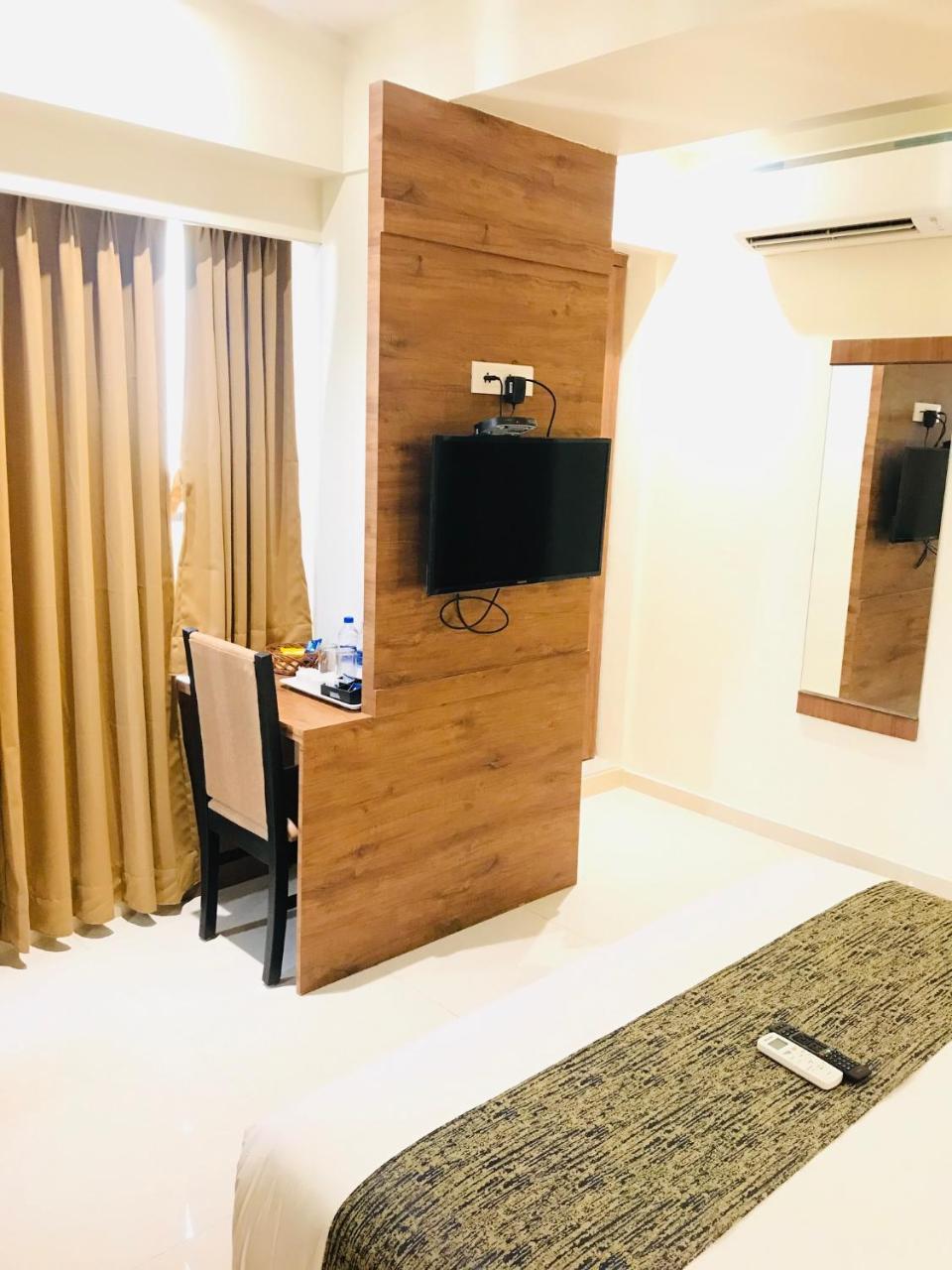 Hotel West Blue Mumbai Luaran gambar