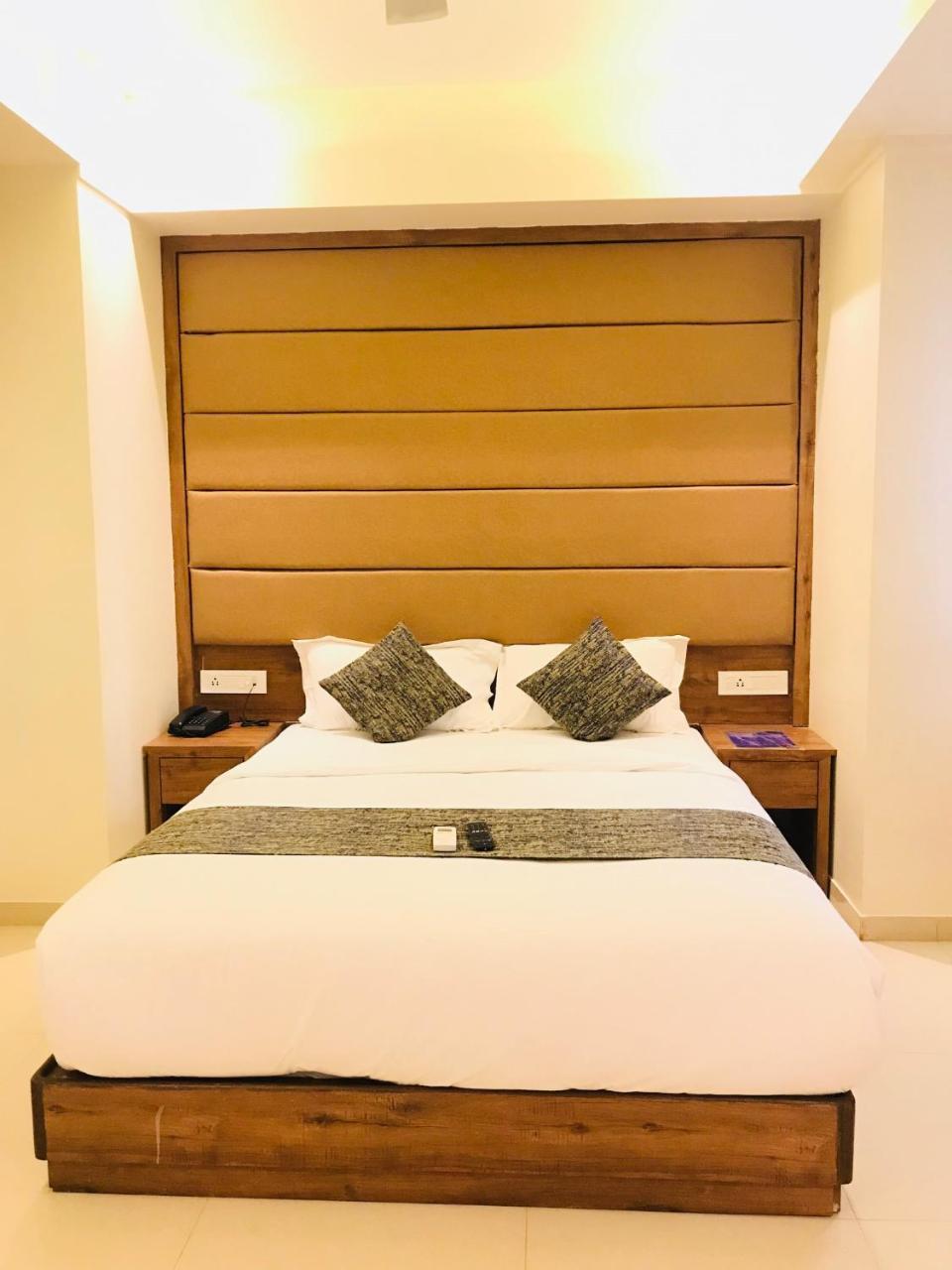 Hotel West Blue Mumbai Luaran gambar